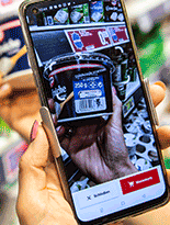 barcode der Ware scannen barcode der Ware scannen