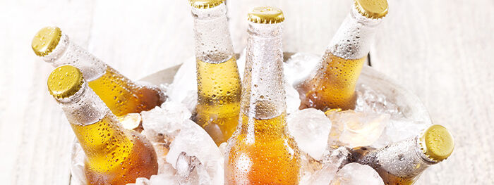 Bier Eimer mit Eis Bier Eimer mit Eis
